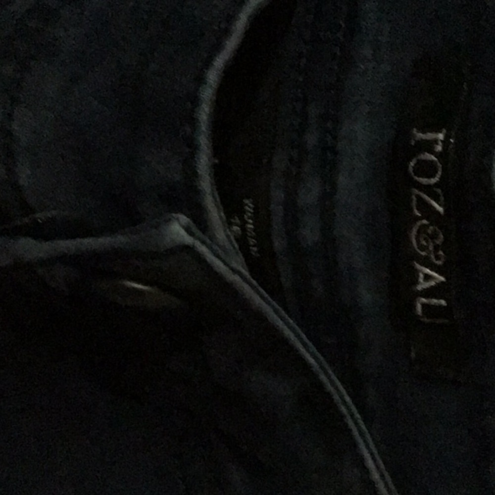 Roz & Ali Women's Boot Cut Jeans - Dark Blue gently worn, some stretch